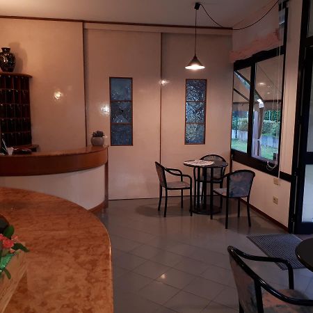 Hotel Ciclamino 리올로테르미 외부 사진