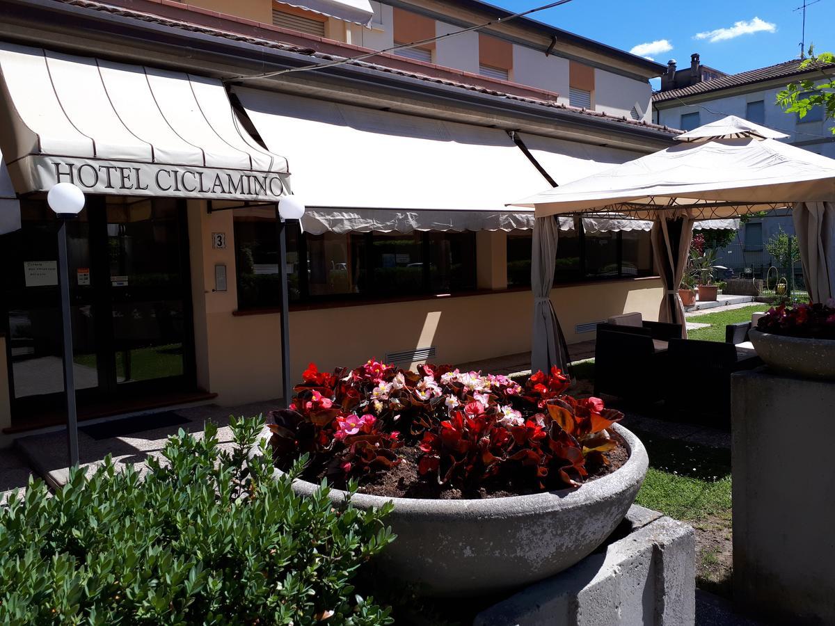 Hotel Ciclamino 리올로테르미 외부 사진