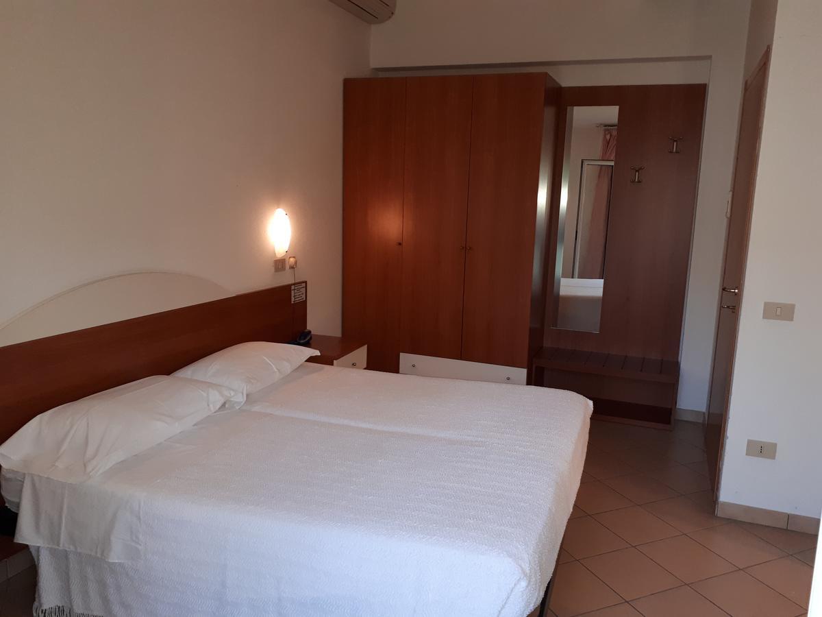Hotel Ciclamino 리올로테르미 외부 사진