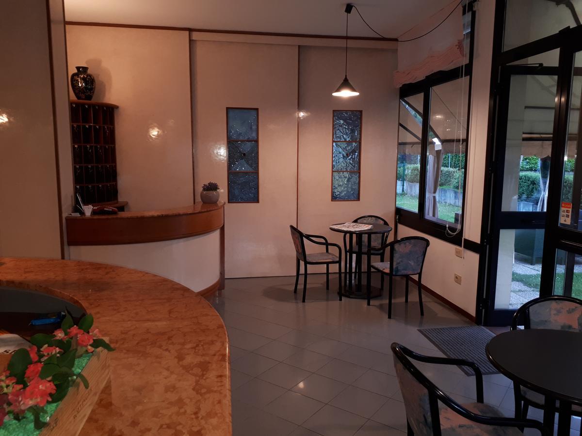 Hotel Ciclamino 리올로테르미 외부 사진