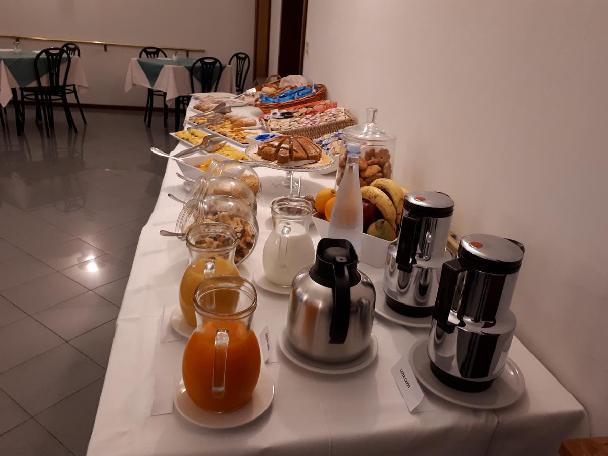 Hotel Ciclamino 리올로테르미 외부 사진