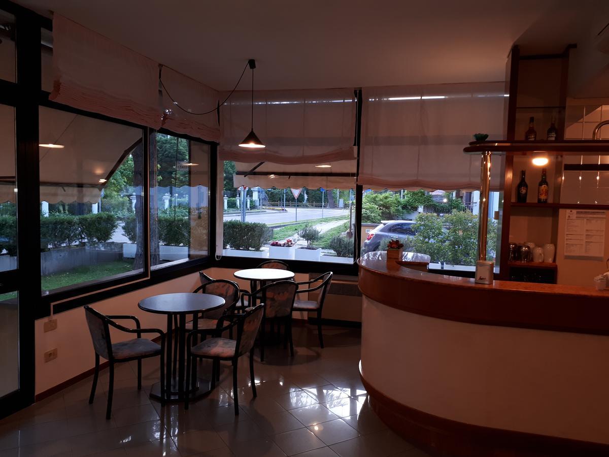 Hotel Ciclamino 리올로테르미 외부 사진